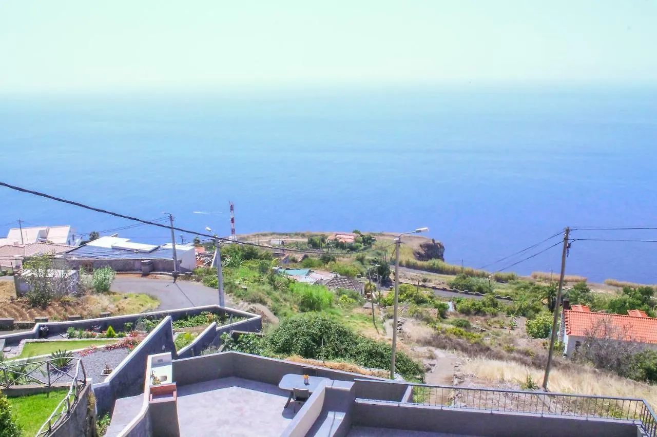Studio One | Massapez | Faja Da Ovelha | Calheta